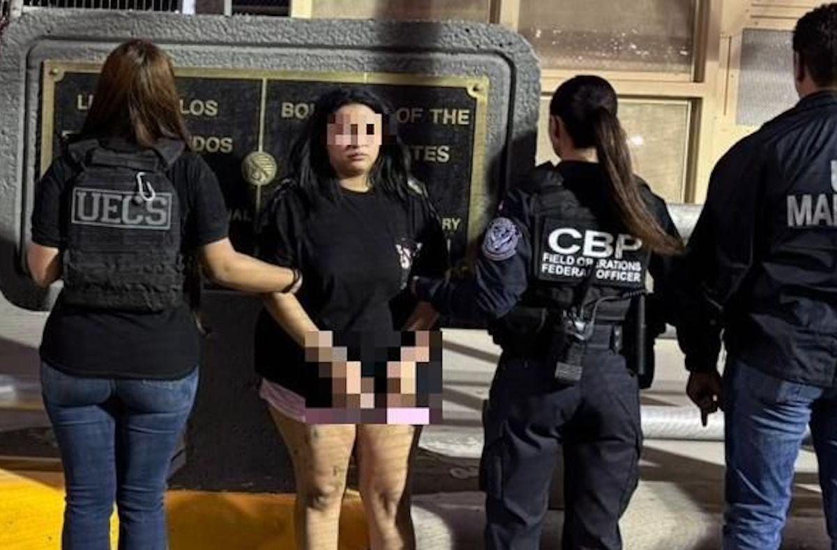 Arrestan a “gringa” en la frontera por tráfico de migrantes; la entregan a EE.UU
