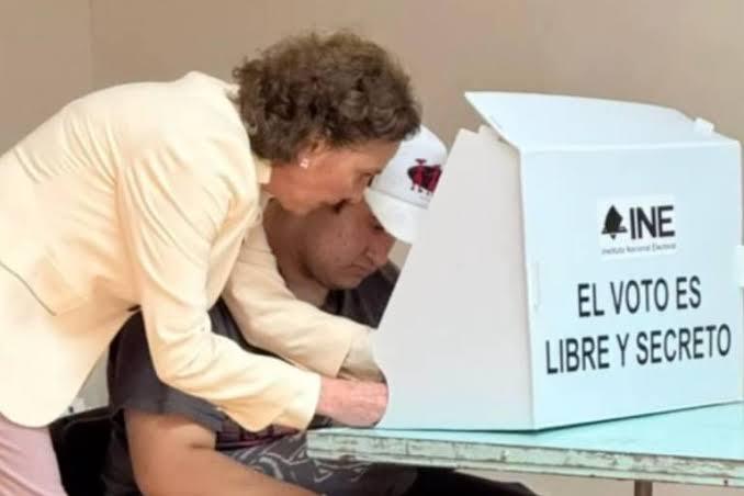 ¿Beatriz Gutiérrez Müller vive en Madrid con su hijo Jesús Ernesto?