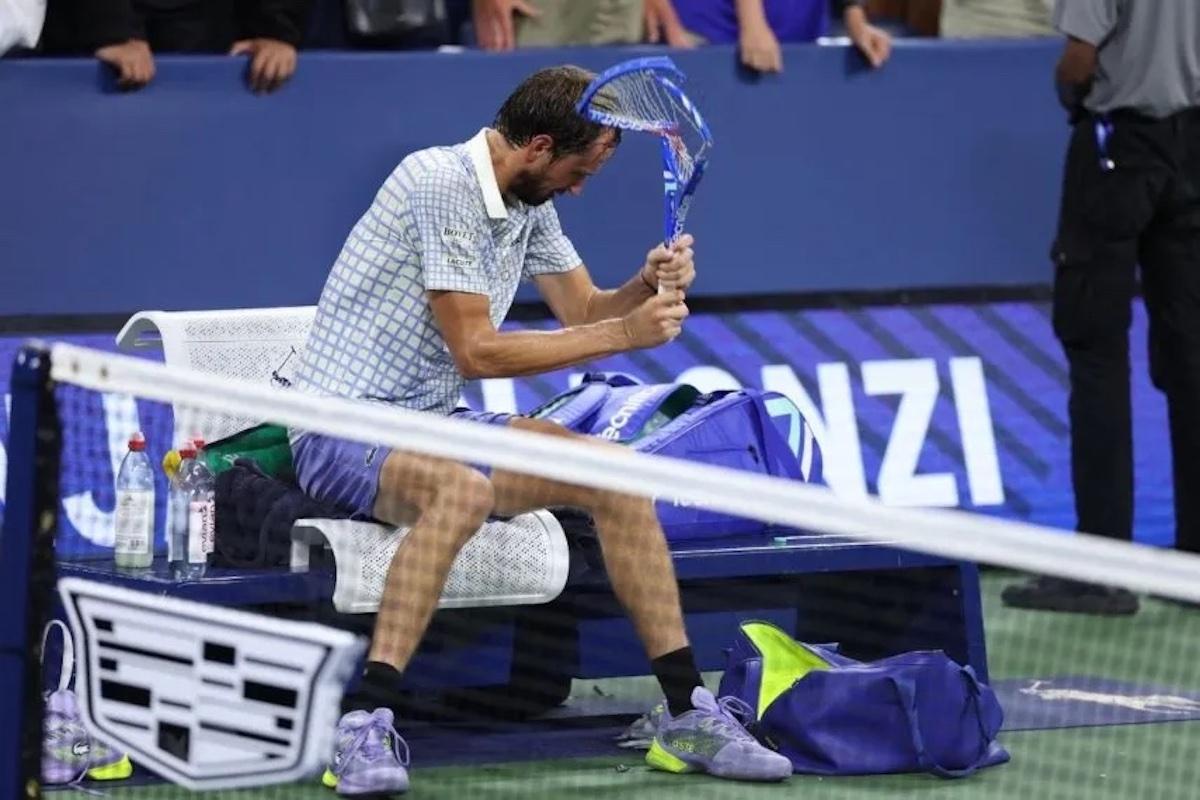 Daniil Medvedev recibe multa por conducta antideportiva en el US Open 