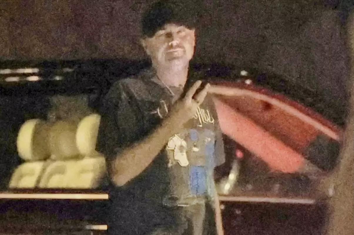 Leonardo DiCaprio vive un incómodo momento con la Guardia Civil en Ibiza