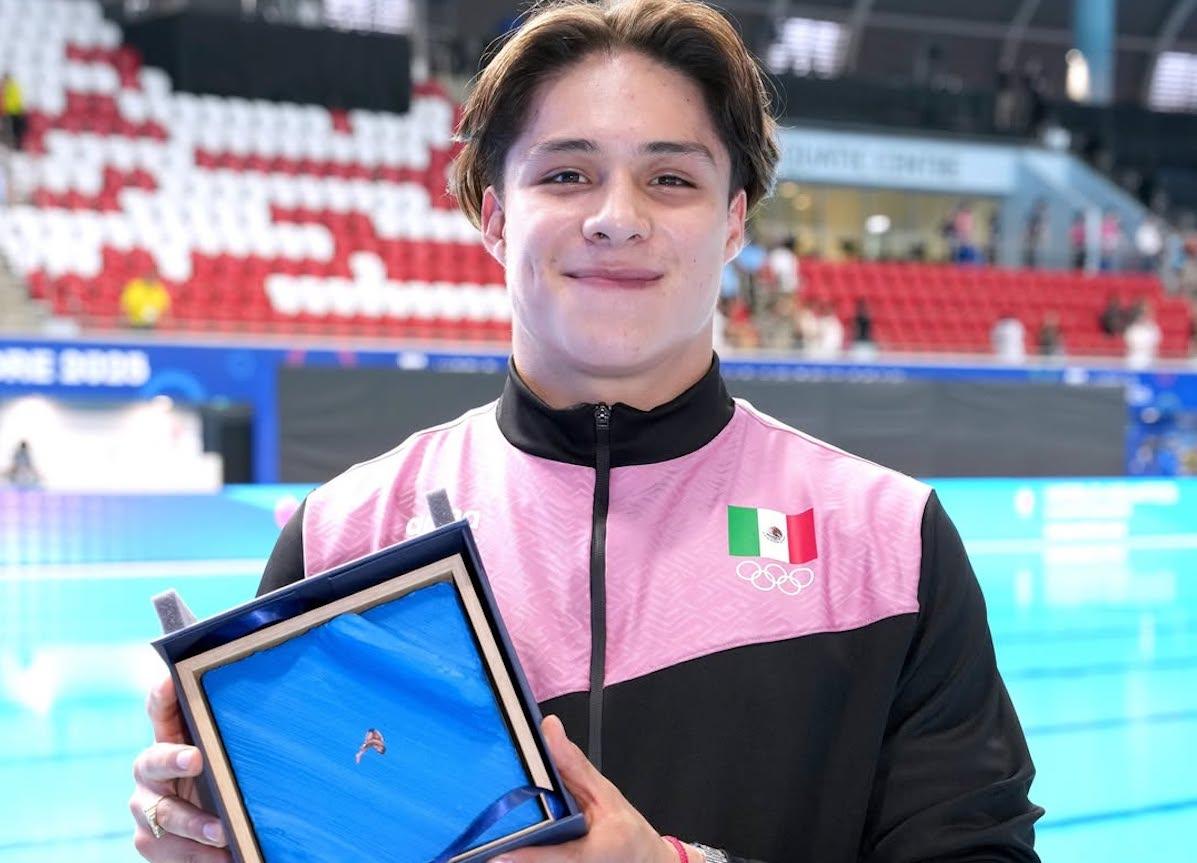 Osmar Olvera es elegido como el mejor clavadista del mundo