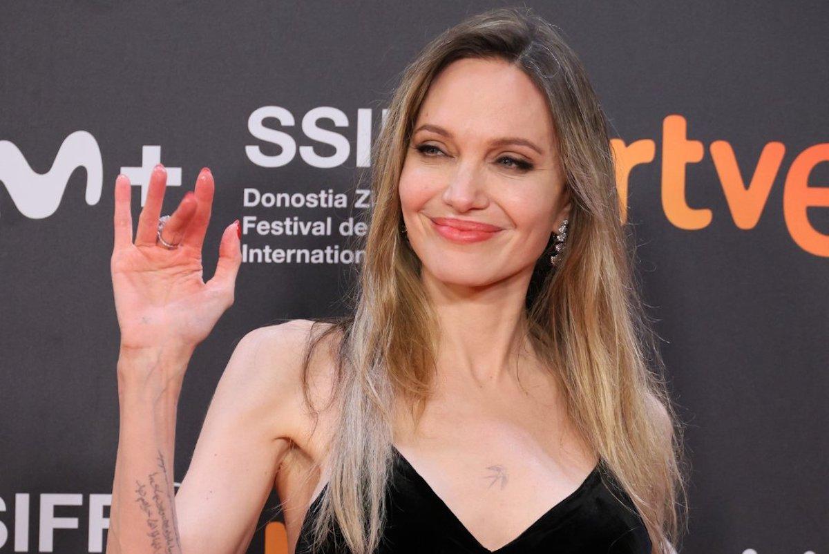 Angelina Jolie dice no reconocer a su país