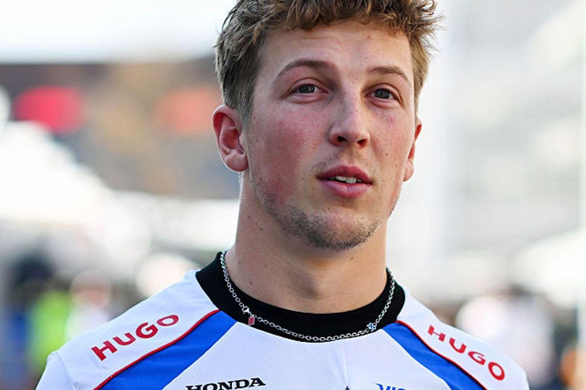 Liam Lawson se llevó un gran susto en el GP de México