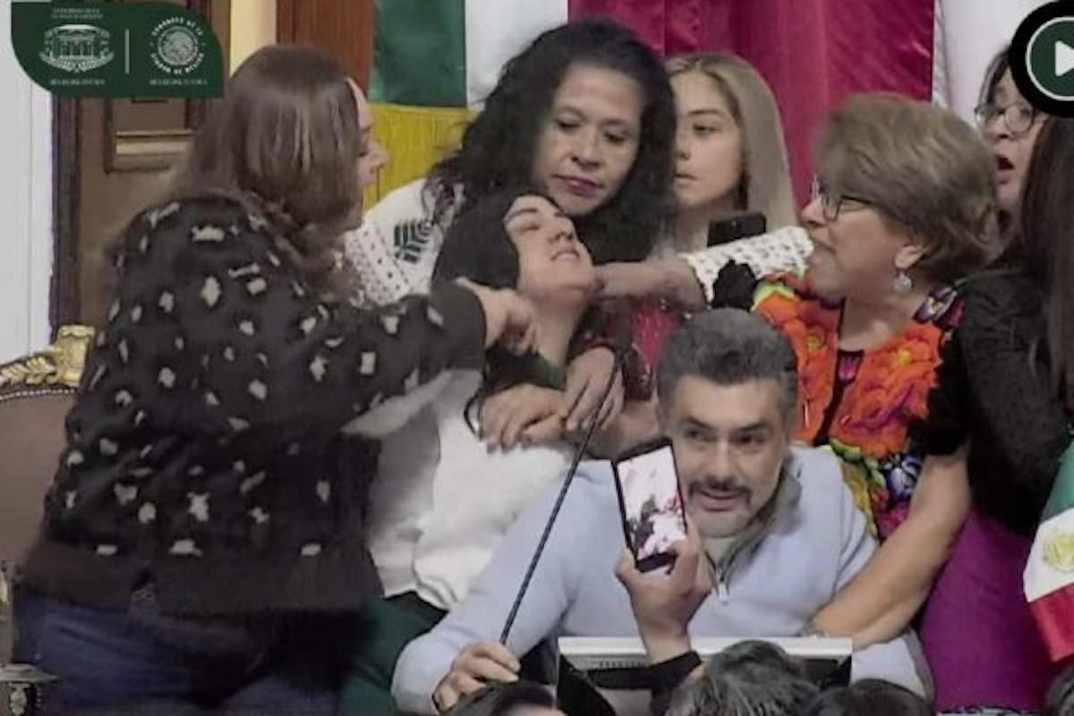 Caos en el Congreso de la CDMX 