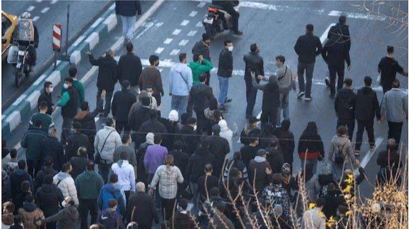 Protestas en Irán son reforzadas por estudiantes universitarios