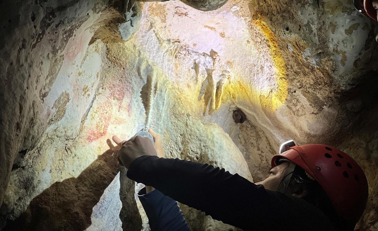 Hallan cueva en Indonesia, que podría cambiar la historia humana