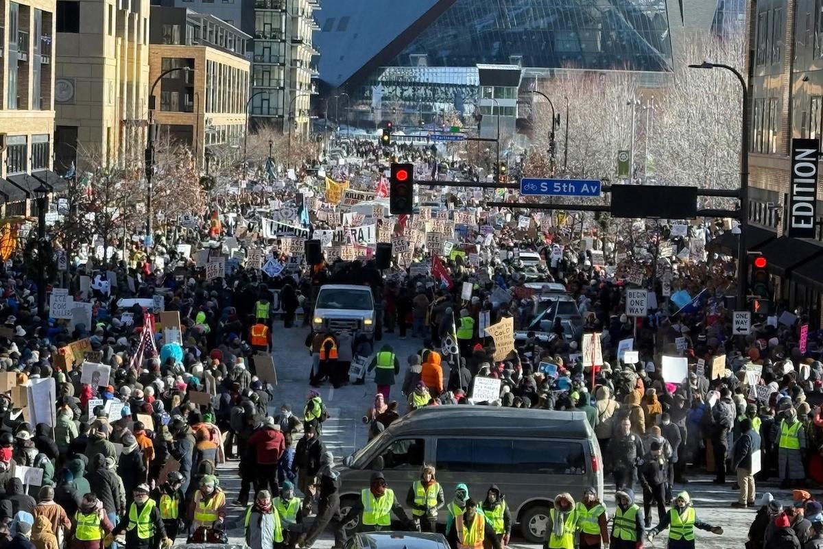 Ciudadanos de Minnesota piden en protestas que los agentes de ICE se vayan