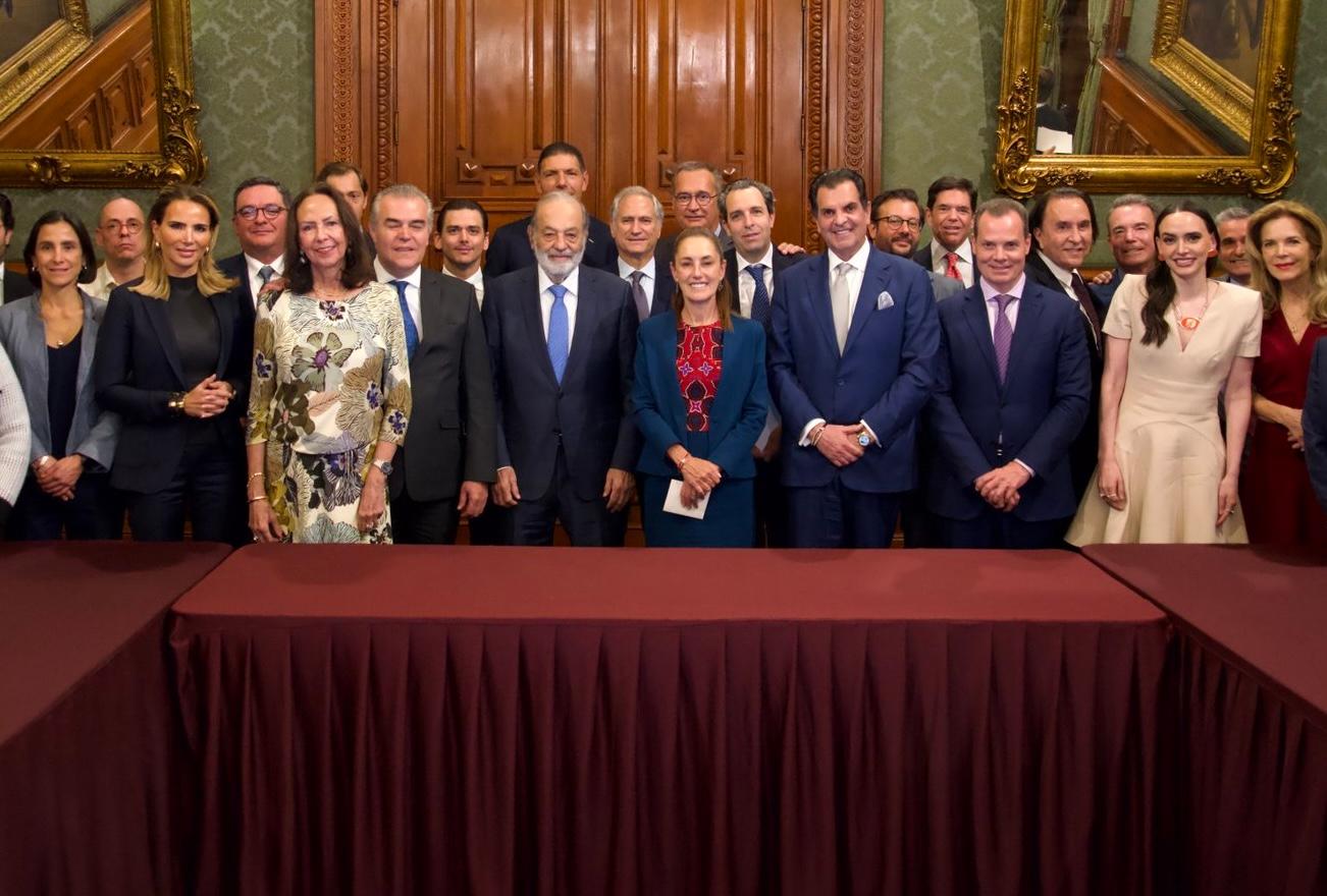 Claudia Sheinbaum recibió a empresarios en Palacio Nacional