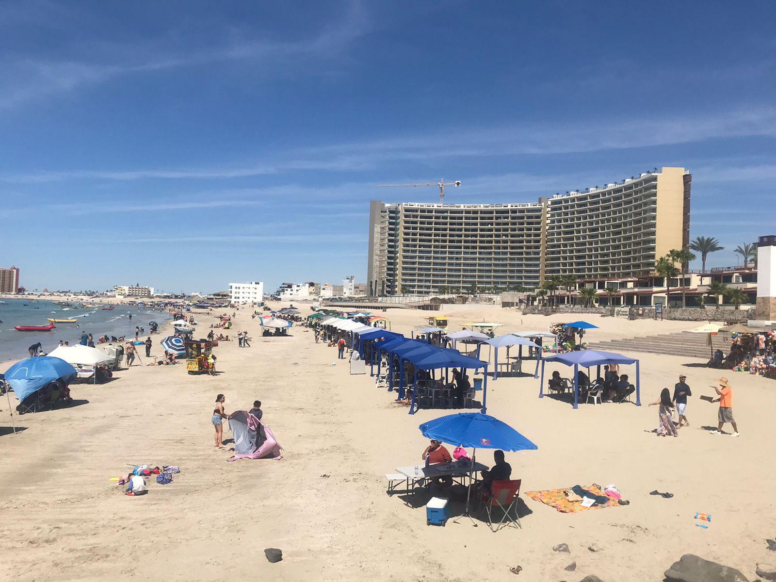 Spring Break 2026 deja movimiento moderado en playas de Puerto Peñasco