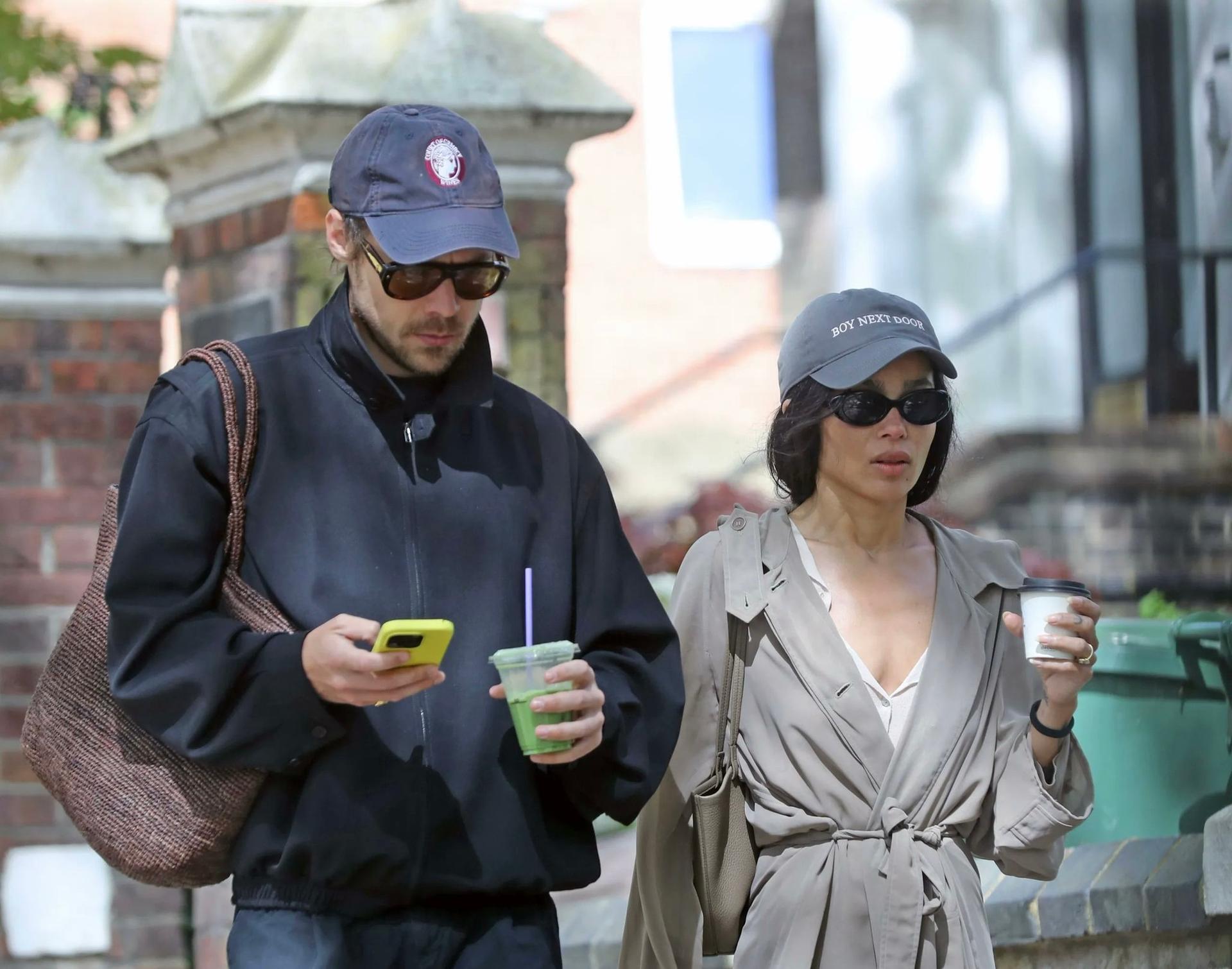 ¿Zoé Kravitz y Harry Styles, comprometidos?