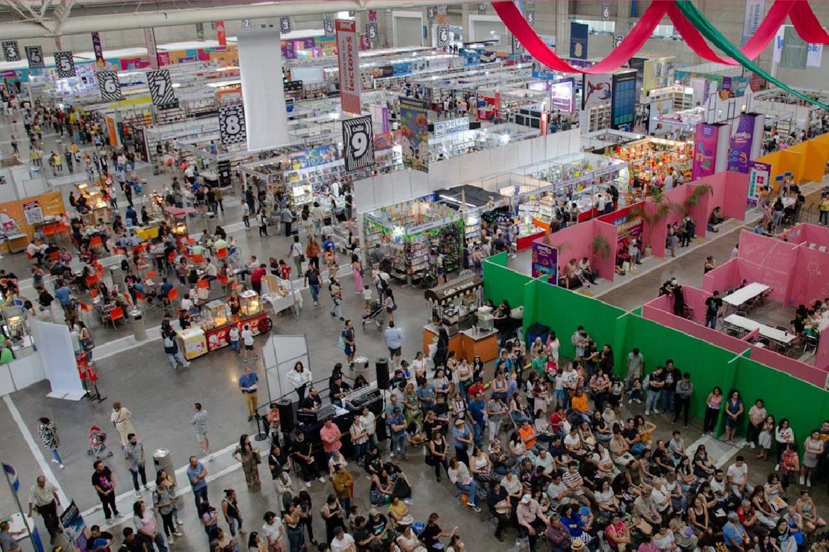 Edición 37 de la FENAL celebrará con homenaje a Ángeles Mastretta