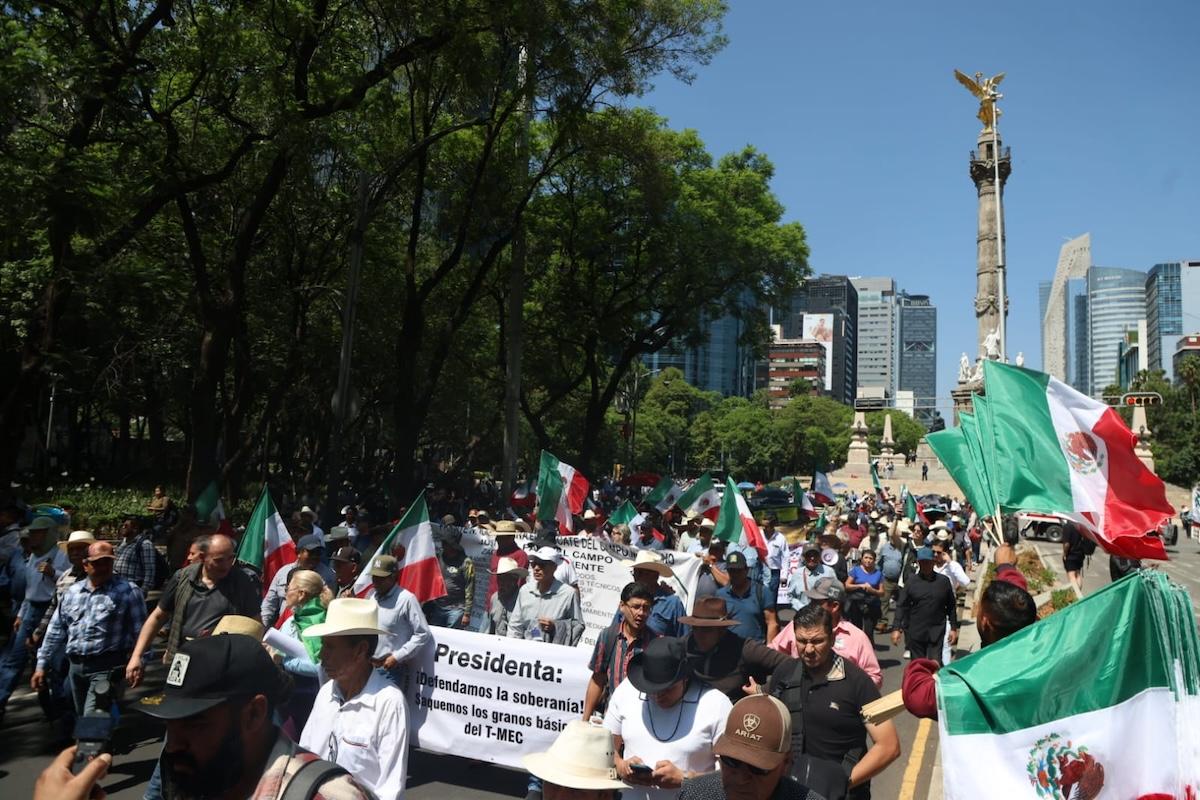 Megamarcha de transportistas y campesinos colapsa vialidades en CDMX