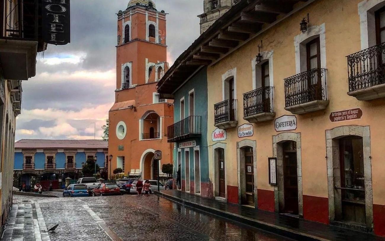 INAH participará en restauración de cruz de iglesia de Real del Monte 