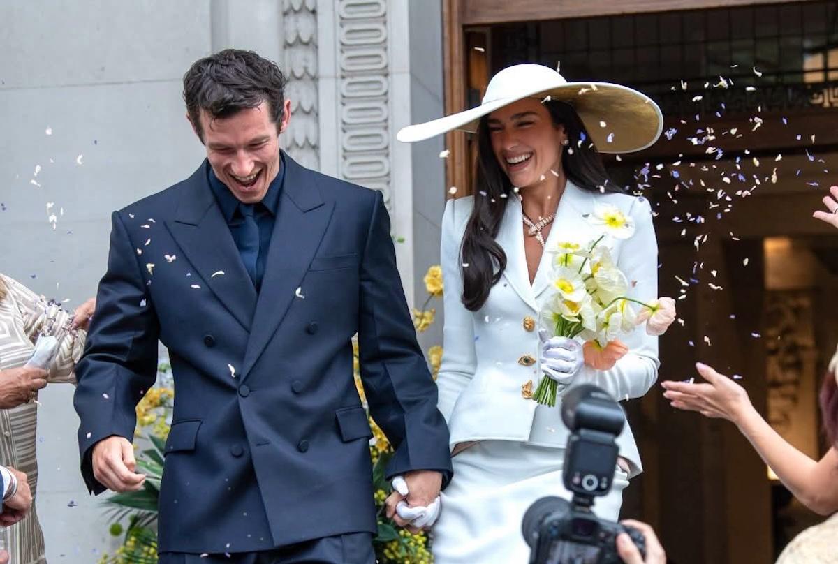 Dua Lipa se casó con Callum Turner 