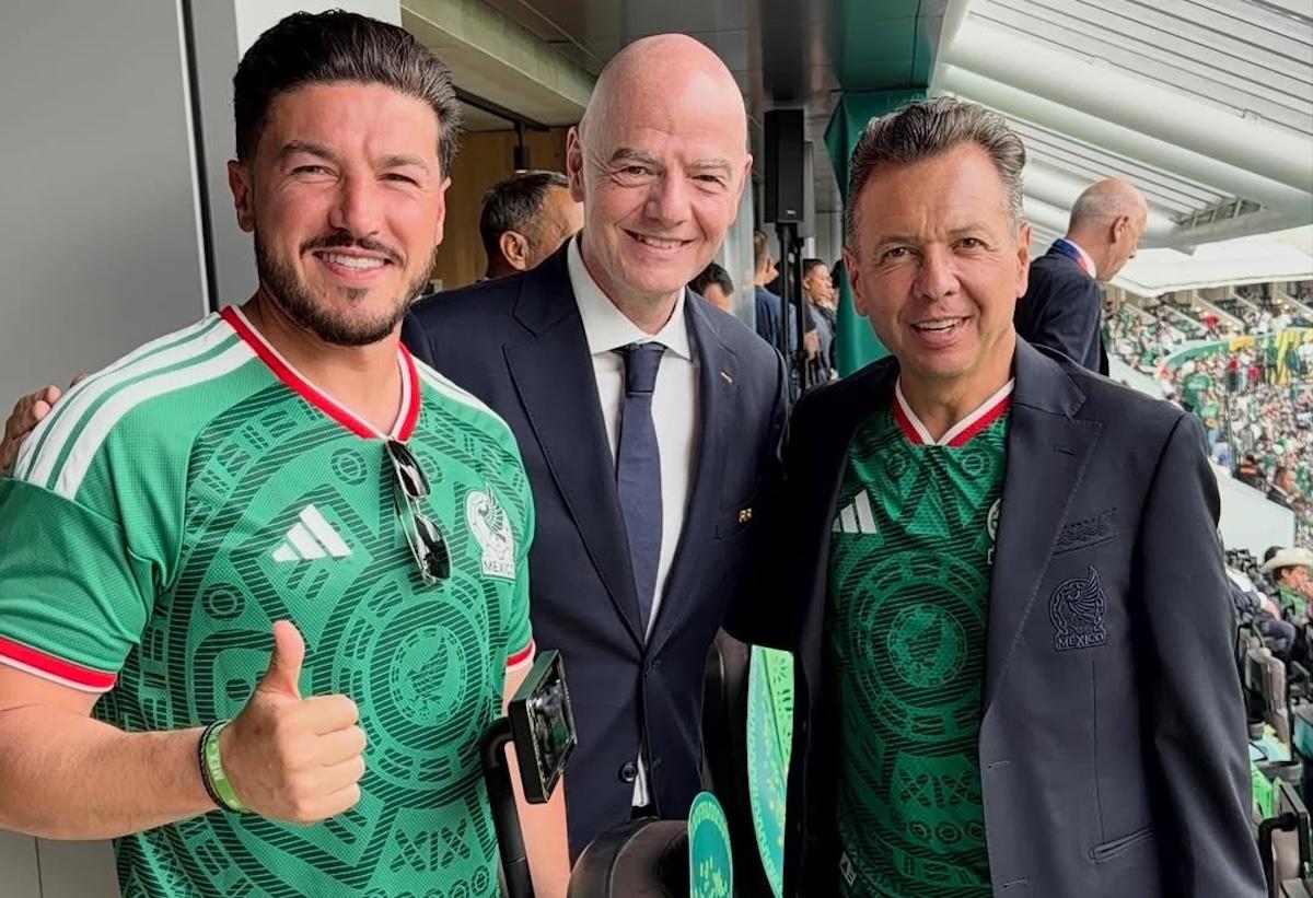 Políticos presentes en la inauguración de la justa deportiva del verano