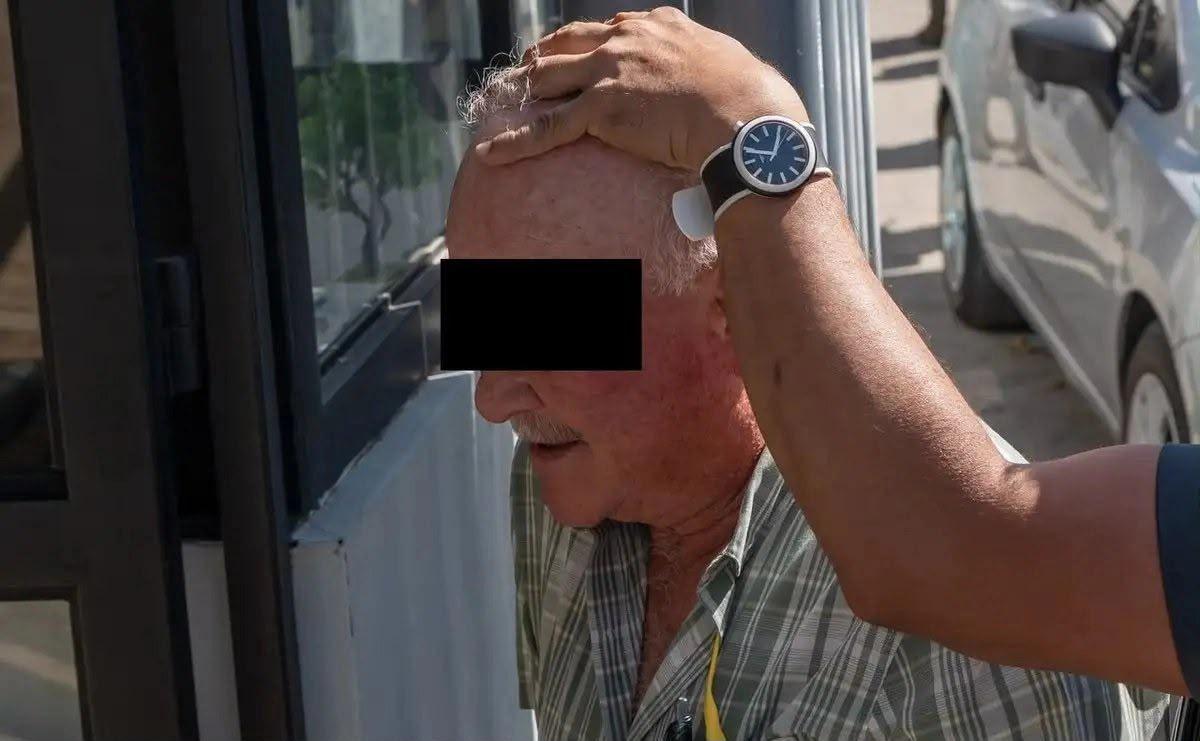 Ernesto Ruffo promovió un amparo para suspender la orden de aprehensión en su contra