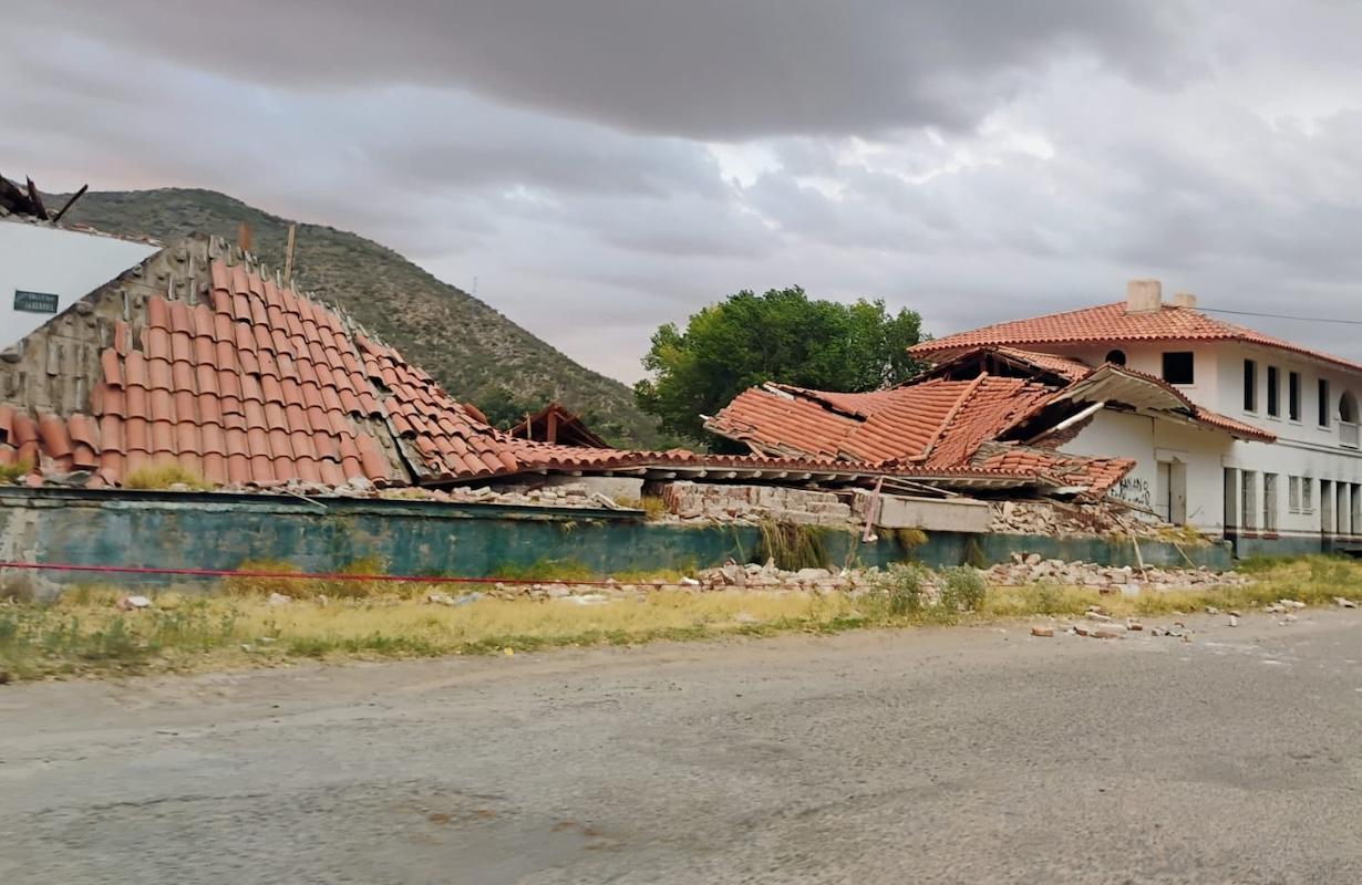Colapsa parte de la histórica estación del ferrocarril en Magdalena de Kino