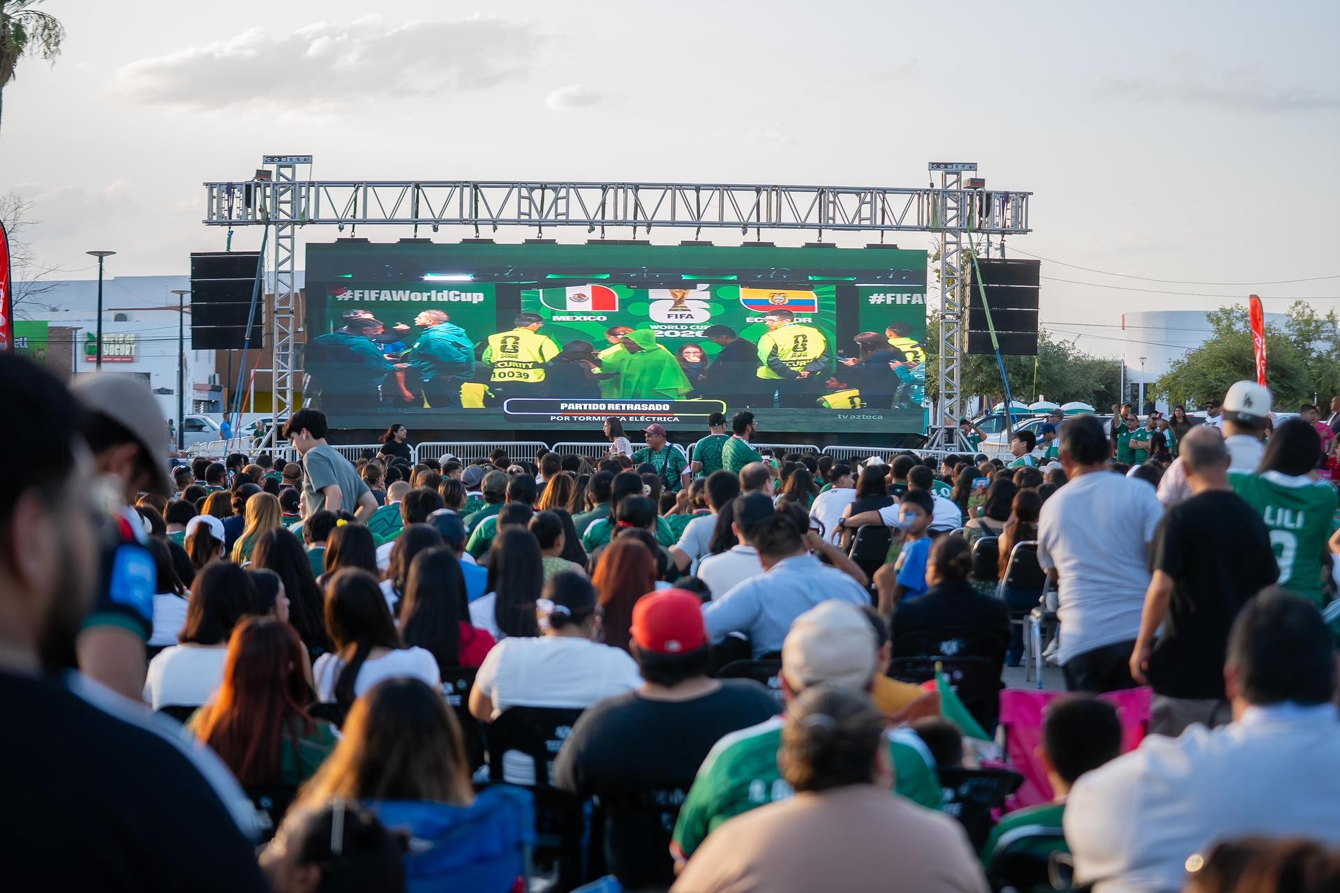 Miles de nigropetenses viven la Fiesta del Mundial