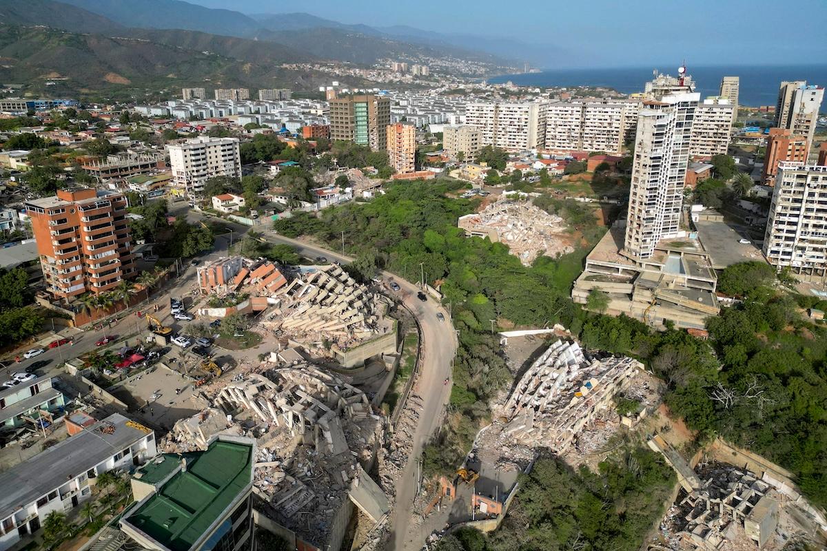 Más de 2 mil muertos tras terremotos en Venezuela; autoridades actualizan saldo