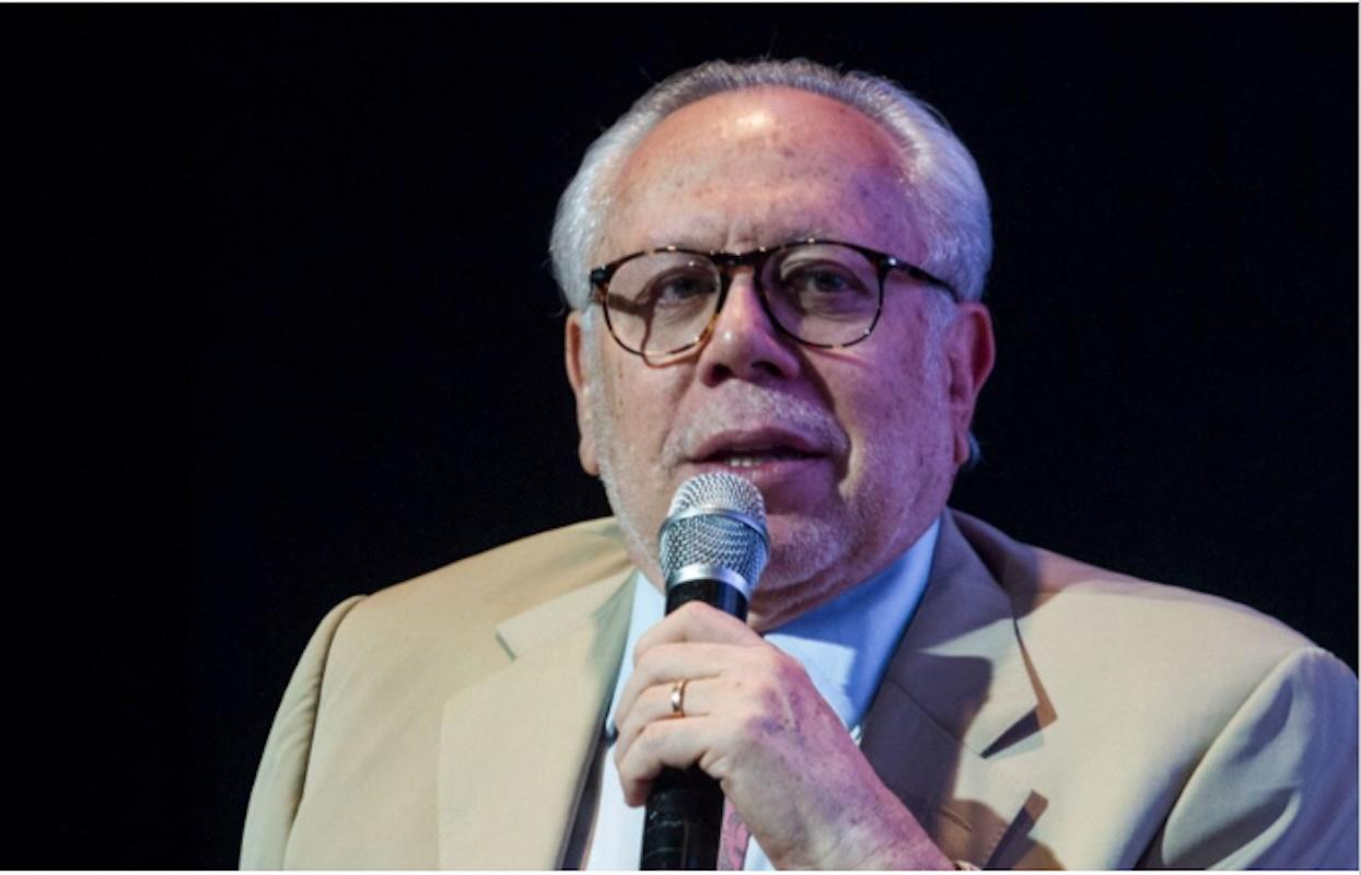 Luis de Llano reapareció ante medios de comunicación