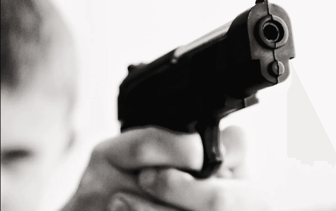 Arrestaron a menor de 16 años con pistola calibre 9 milímetros