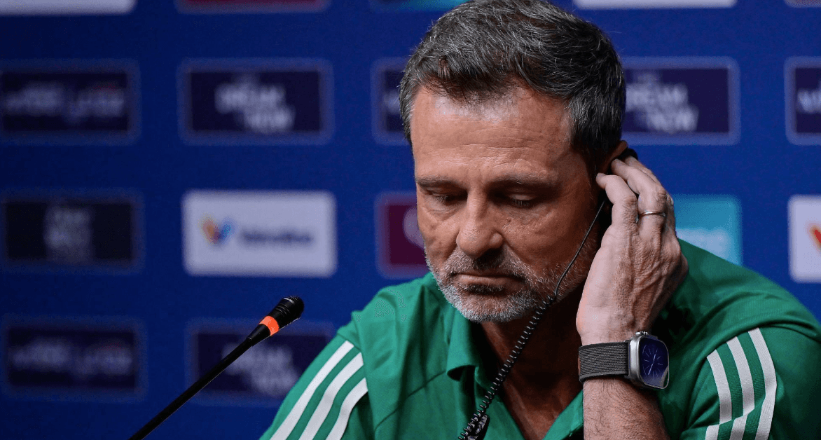 Diego Cocca reacciona ante su salida del Tri