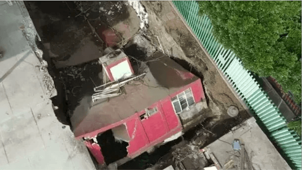 Colapsa en socavón un gimnasio de box en GAM