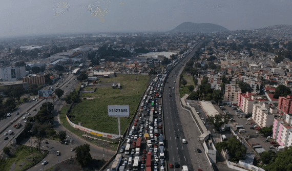 Transportistas cerraron la autopista México- Pachuca