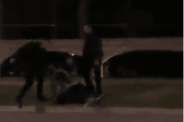 Presuntos cadeneros golpean a un joven en Cholula, Puebla