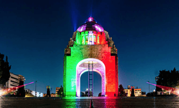 Megapuente para estudiantes en México