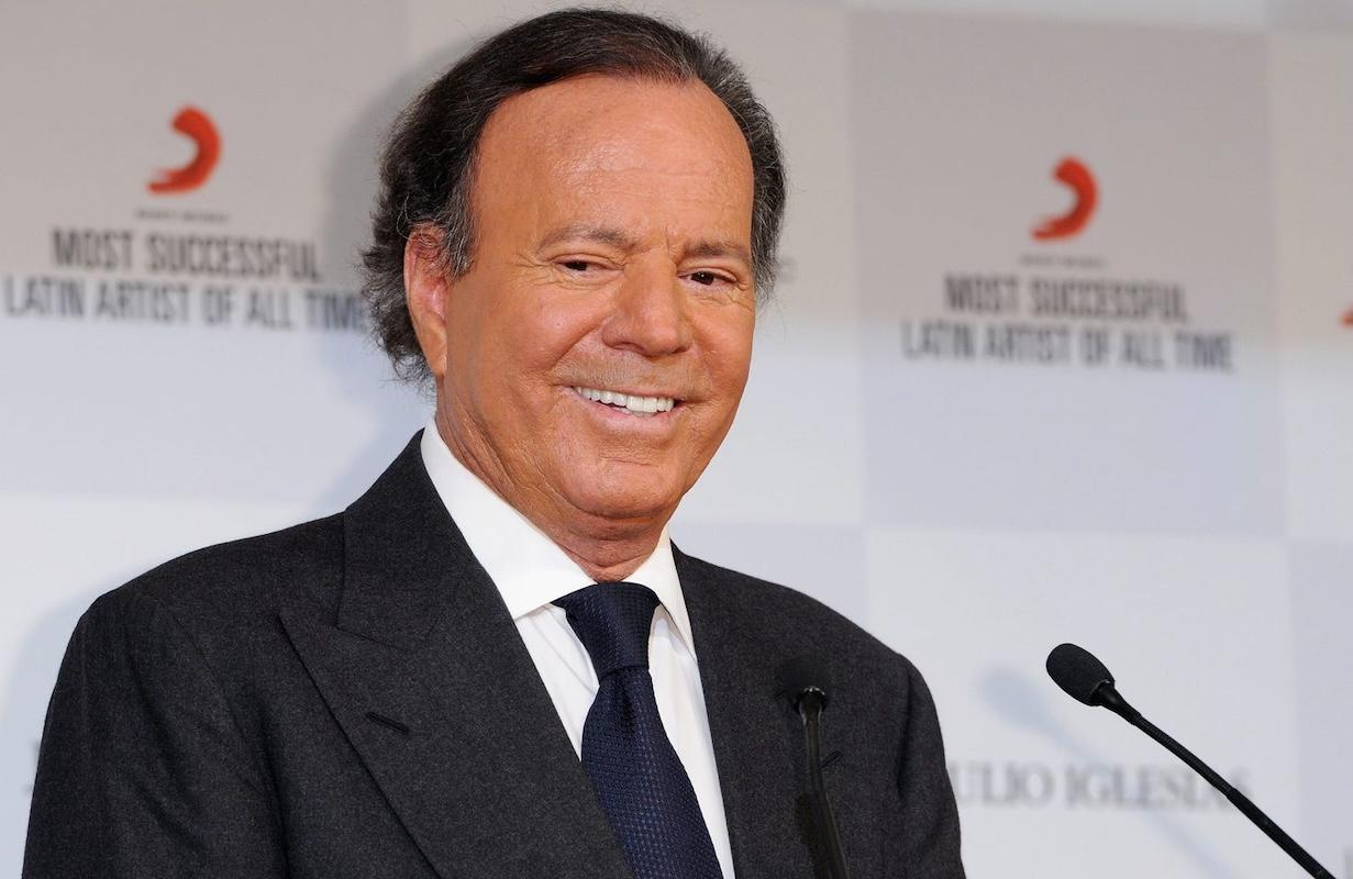 Fiscalía española archiva denuncia contra Julio Iglesias por acoso
