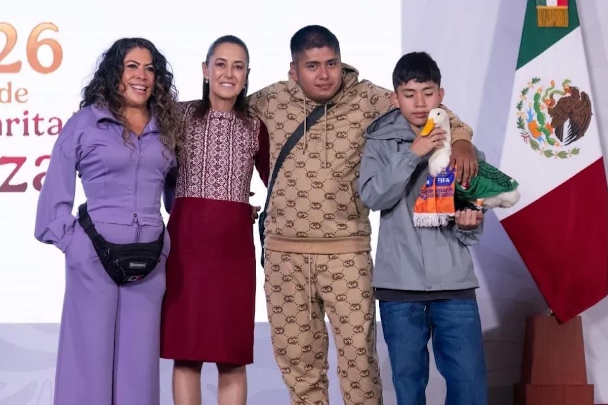 Sheinbaum destaca el fenómeno del Pato Merlín
