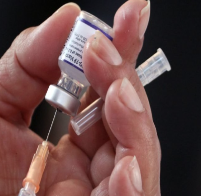 Vacunas anti covid se agotaron en las primeras horas de venta en farmacias 