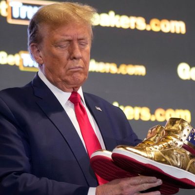 Donald Trump presenta su marca de Sneakers