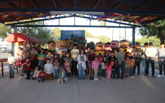 Celebran a los niños en Sonora